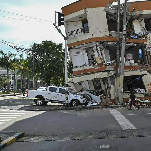 ¿El seguro de vivienda cubre los carros afectados por el terremoto?