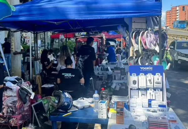Video | Comerciantes de San Andresito del Sur y su particular medida para continuar vendiendo