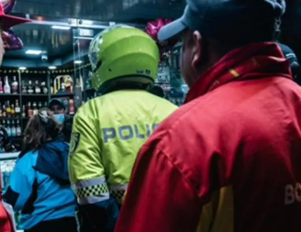 Dos establecimientos fueron suspendidos durante operativo de control a actividades de licores en Tunjuelito, al sur de Bogotá 