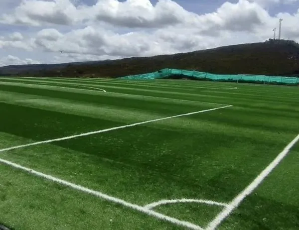A 3.500 metros de altura, Sumapaz al sur de Bogotá, estrena la cancha de fútbol once profesional más alta de Colombia  