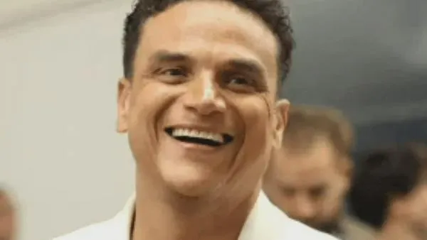 Silvestre Dangond llegará a España con doble reto: cantará en Premios Juventud y competirá por tres premios