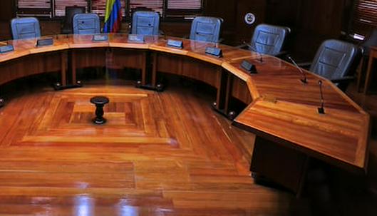 Corte Constitucional ordena regular los derechos y deberes de influencers en Colombia