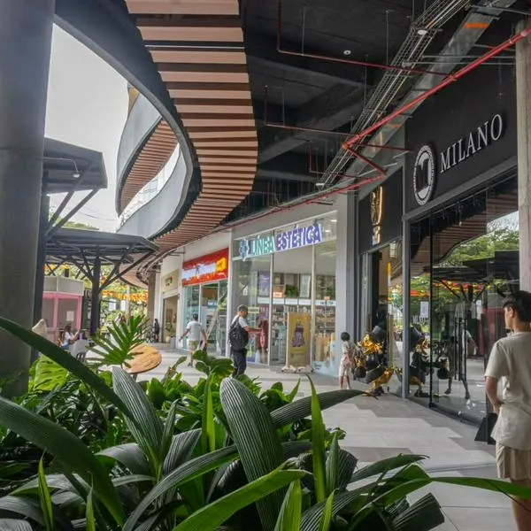 Cerritos Mall abre sus puertas a más de 300 emprendedores afectados por el terremoto
