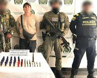 Lo cogieron con un arsenal