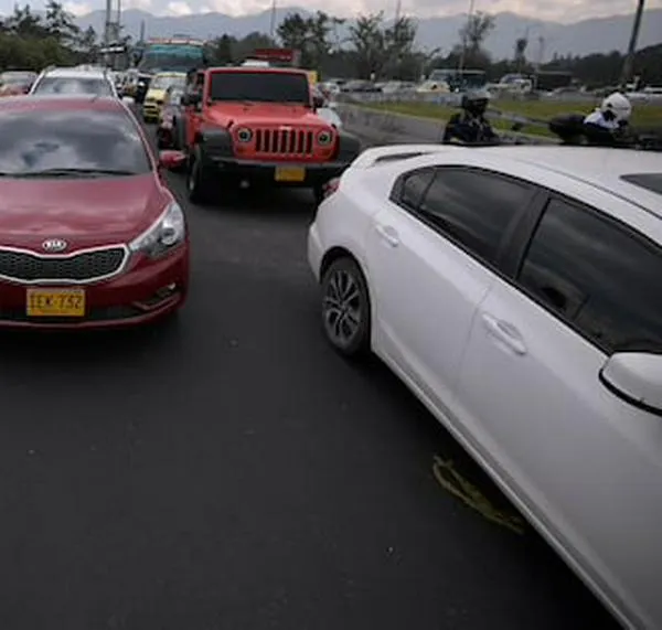 Movilidad 25 de agosto: siniestro vial genera congestión en la Av. Boyacá