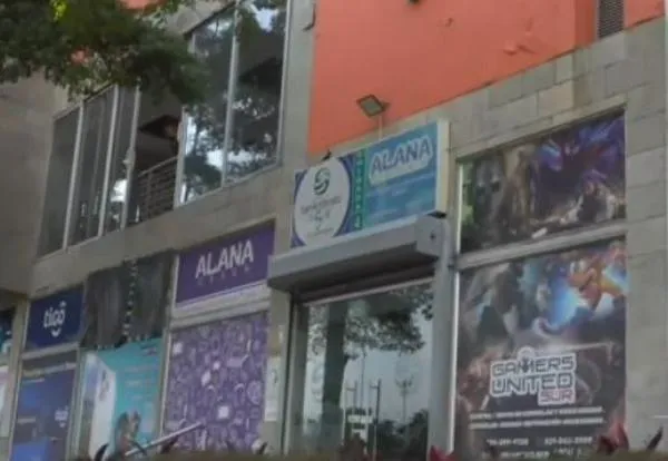 Comerciantes afectados por el terremoto buscan reconstruir sus negocios en Cali
