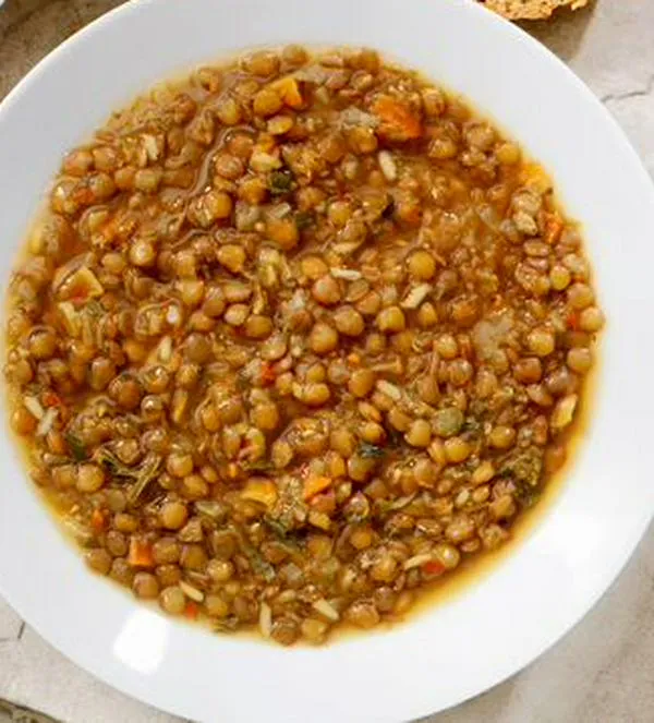 Cómo hacer sopa de lentejas fácil para el almuerzo