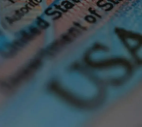 EE. UU. propone que empleadores paguen una tasa de más de 100.000 dólares por visas de trabajo H-1B