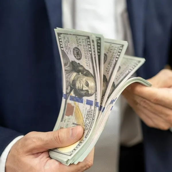 Dólar en Colombia hoy pega muy fuerte y supera los $ 3.100 en la jornada