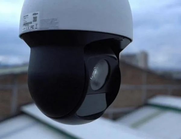 ¿Tiene cámaras de seguridad en casa? Evite estos errores digitales y protéjase 