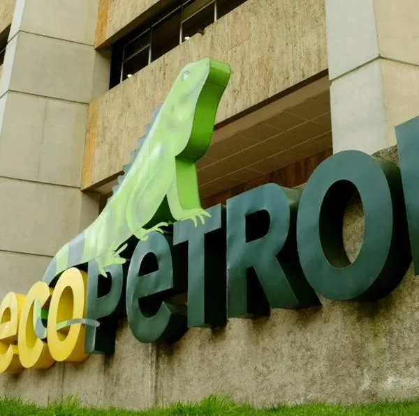 De la Espriella prepara una jugada en Ecopetrol: saldrían fichas de Petro