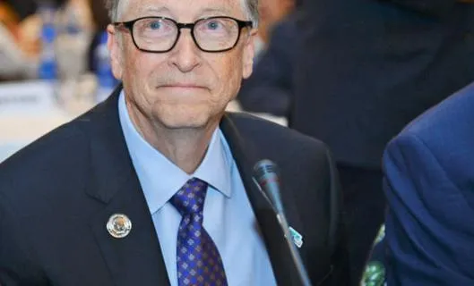 La nueva advertencia de Bill Gates: la IA será “la mayor fuerza igualadora o la peor fuente de injusticia”