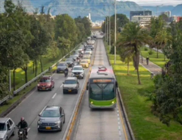 Estos son los desvíos de TransMiZonal y Duales por la Ciclovía Nocturna en Bogotá 