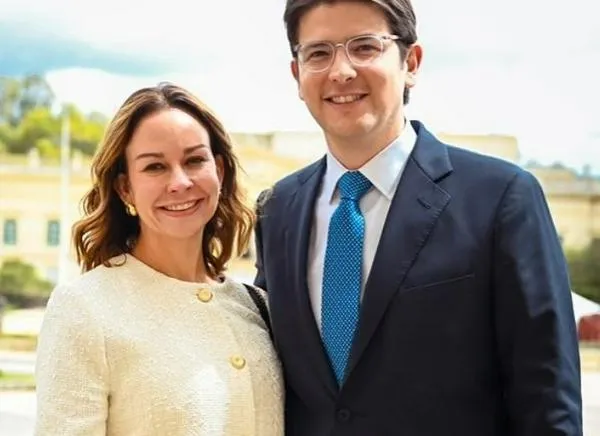 Viuda de Miguel Uribe revela posible infiltración de escoltas