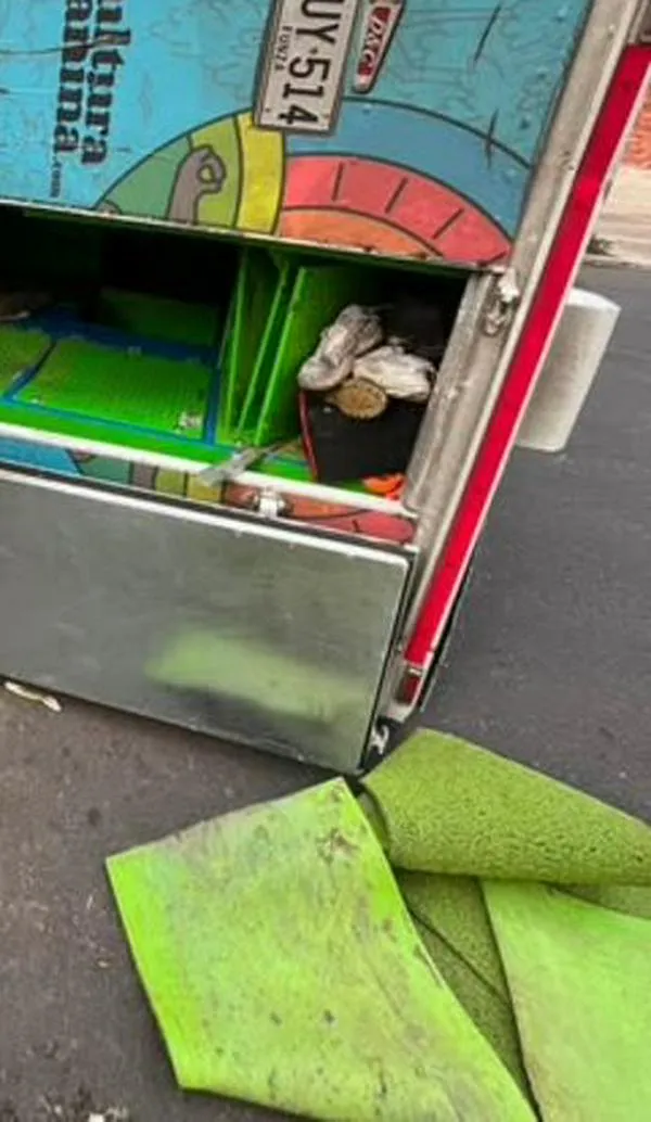 Furgón que transportaba perros se volcó tras choque múltiple en Usaquén