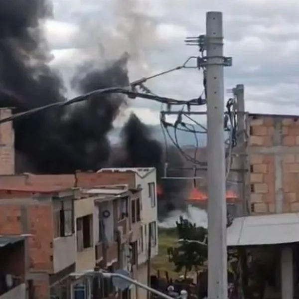 Imágenes del incendio en una bodega de Bosa, sur de Bogotá