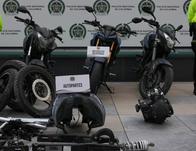 Golpe al hurto de vehículos y autopartes en Bogotá: dos capturados y tres motocicletas recuperadas 