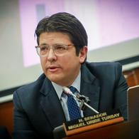 Quién es el joven vinculado al magnicidio de Miguel Uribe: ya cumplió 18 años