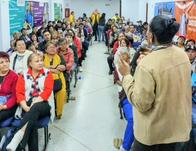 Personas mayores dialogaron con jóvenes en Bogotá sobre la soledad y el abandono en la vejez 