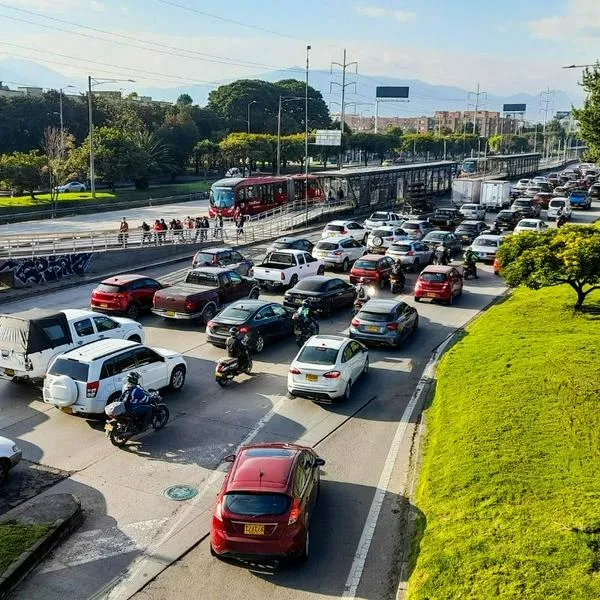 Conoce cómo funcionará el pico y placa en Bogotá del 31 de agosto al 4 de septiembre. Las placas 6, 7, 8, 9 y 0 solo podrán transitar dos días.