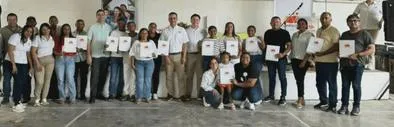 Entrega subsidios de Comfacesar para mejoramiento de vivienda en Guacoche