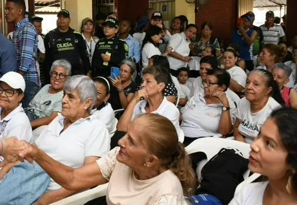 Gobernación anuncia apoyo para adultos mayores afectados en Chiminangos