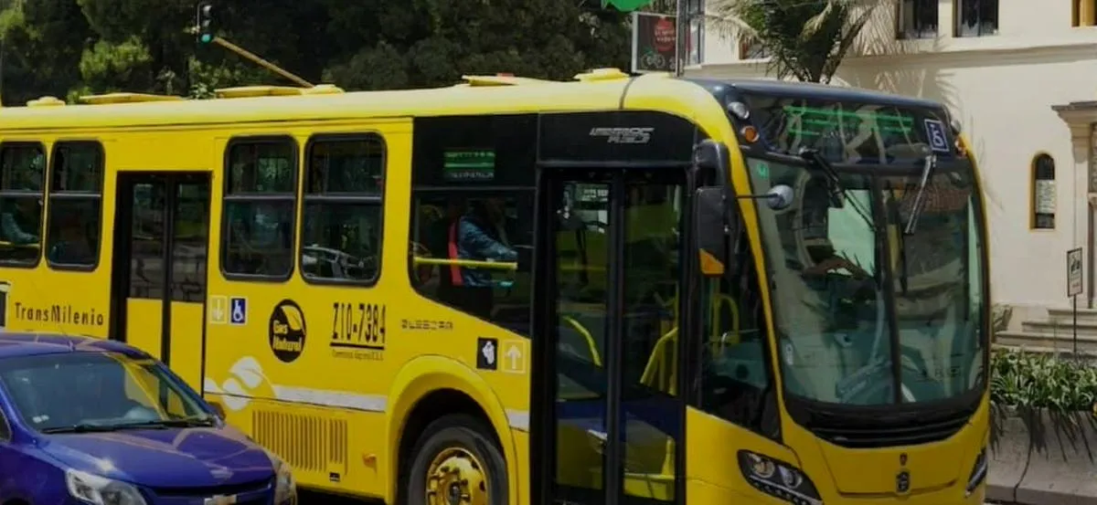 Servicio TranMiZonal de TransMilenio B915 – A915 suspendió su operación: conoce las opciones de rutas para desplazarte