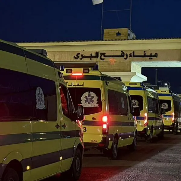 Tragedia en Egipto por accidente de bus que deja 16 muertos y 28 heridos