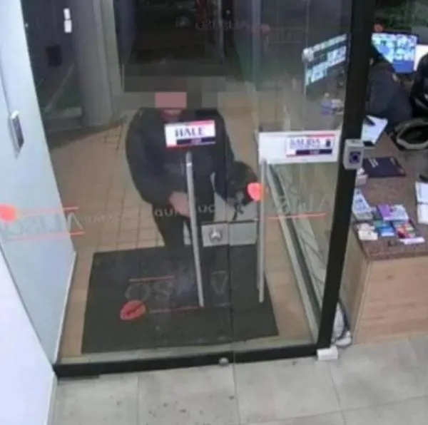 Una joven denunció a un vecino por acoso sexual dentro del ascensor de un conjunto residencial en Cajicá. El caso ya está en manos de la Fiscalía.