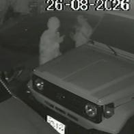 Comerciante en Bogotá denuncia 4 intentos de robo de su camioneta en su casa