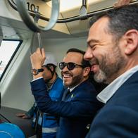 De la Espriella subió al metro de Bogotá: prometió impulsar líneas 2 y 3