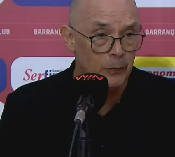 Alfredo Arias rompió el silencio tras su salida de Junior: “Lo único que sirve es ganar”