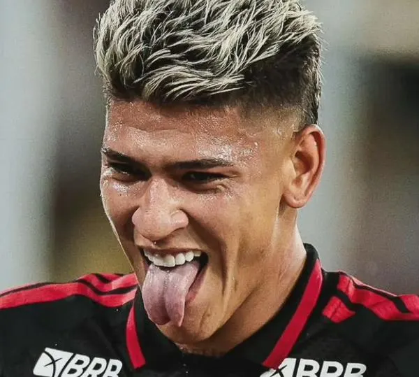 Partidazo de Jorge Carrascal con Flamengo; asistencia para el gol de Lucas Paquetá