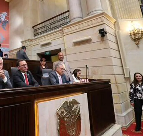 Comisiones económicas no debatieron el presupuesto por ausencia de ministros
