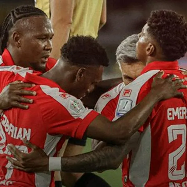 Jugadores de Santa Fe, celebrando la victoria en el clásico ante Millonarios 