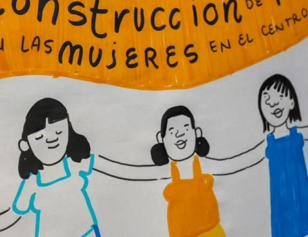 Bogotá acerca servicios y escucha a las mujeres víctimas del conflicto armado 