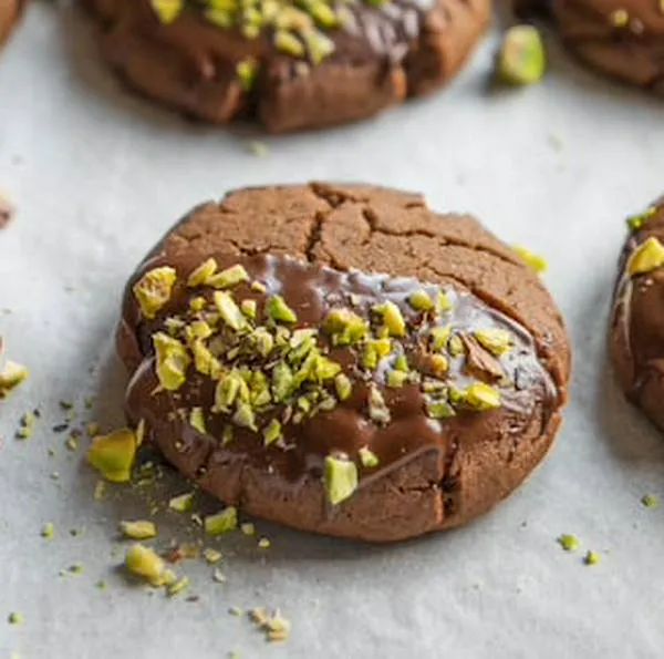 Galletas de pistacho y chocolate listas en 30 minutos