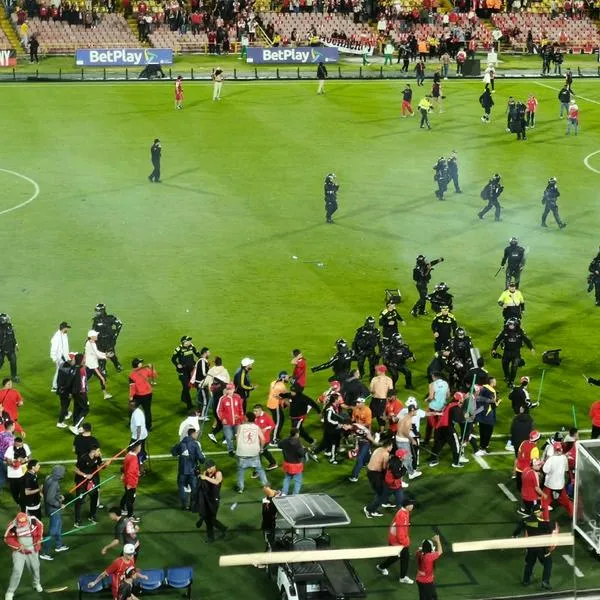 Santa Fe, castigado por violencia en El Campín: jugará sin hinchas por pelea