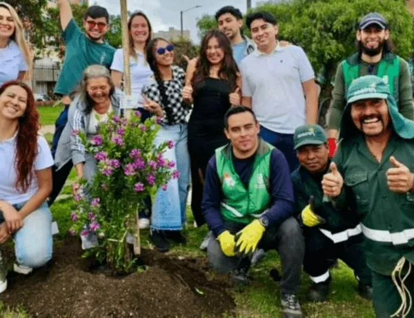 Bogotá sumó 403 nuevos árboles y arbustos a su cobertura vegetal a finales de agosto 