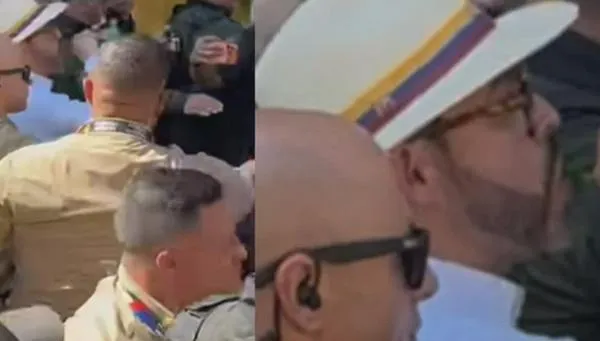 Abelardo De la Espriella sintió el calor y se tomó una ‘fría’ que le brindaron a su llegada a Mompox (Bolívar)