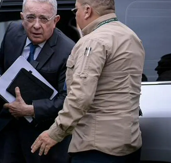 Terminó la primera jornada de la indagatoria a Álvaro Uribe por masacres en Antioquia