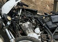 Motociclista perdió el control y chocó cerca de Gualanday