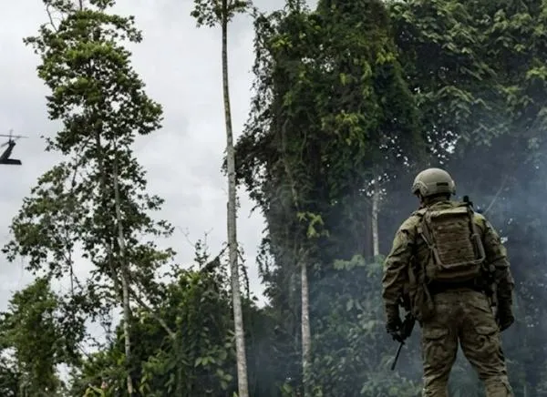 Por segunda vez, juez ordena suspender bombardeos