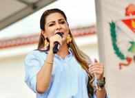 Gobernadora anuncia denuncias por señalamientos durante incendios