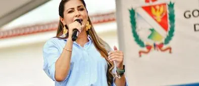 Gobernadora anuncia denuncias por señalamientos durante incendios