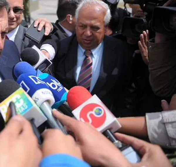 De la Espriella ordena a canciller respaldar a Plazas Vega en litigio: “Es deber del Estado”