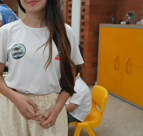 La profesora de robótica que les enseña a los niños del Guaviare a soñar con la paz