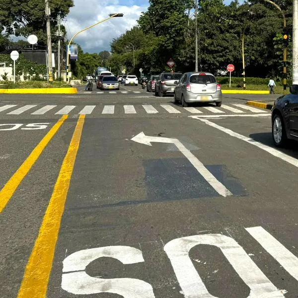 Reversible de la avenida Cañasgordas regresó este lunes; lo que debe tener en cuenta