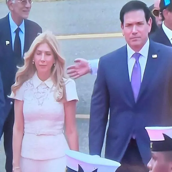 Conoce quién es Jeanette Dousdebes Rubio, la esposa de raíces colombianas del secretario de Estado de EE. UU., quien lo acompaña en su visita oficial.