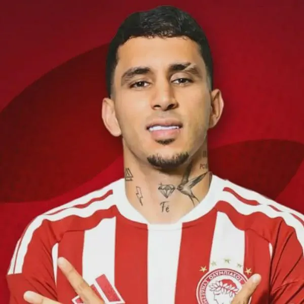 Gustavo Puerta con Olympiacos